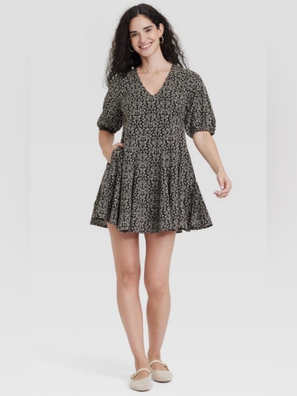 Universal Thread Black & White Floral V-Neck Mini Dress - Picture 1 of 10